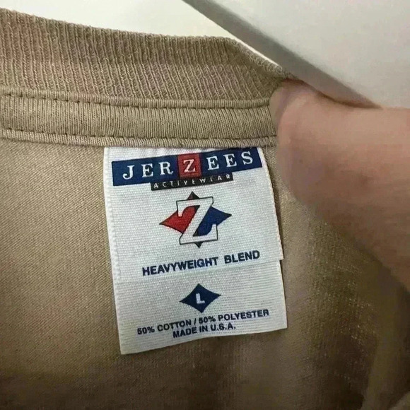 Sand-colored T-Shirt size L with lion, giraffe & cheetah embroidered animals - Picture 8 of 10